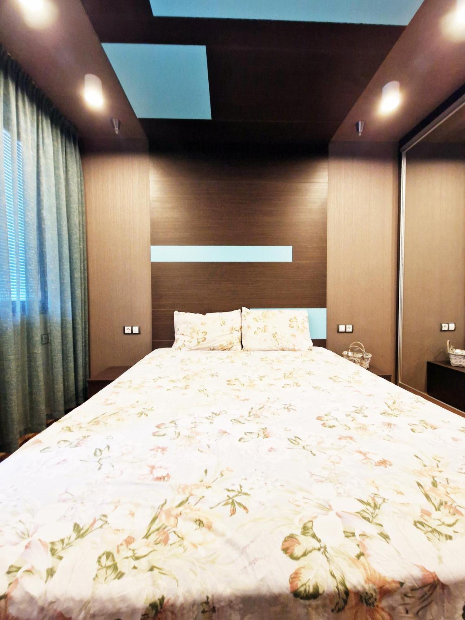 Central Apartment - Spacious Designer Property In Sztara Zagora Kültér fotó