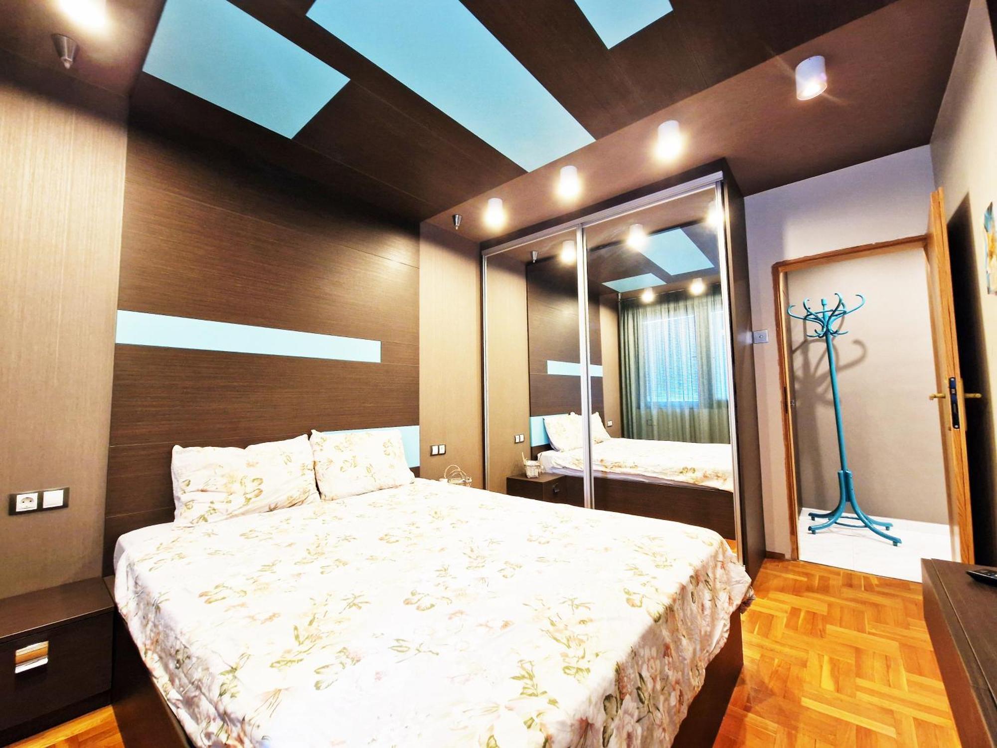 Central Apartment - Spacious Designer Property In Sztara Zagora Kültér fotó