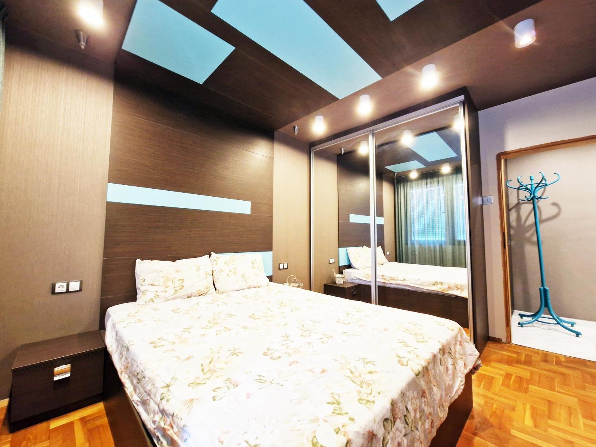 Central Apartment - Spacious Designer Property In Sztara Zagora Kültér fotó